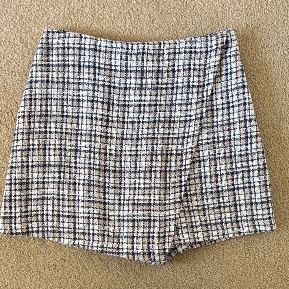 Abercrombie and Fitch Skort